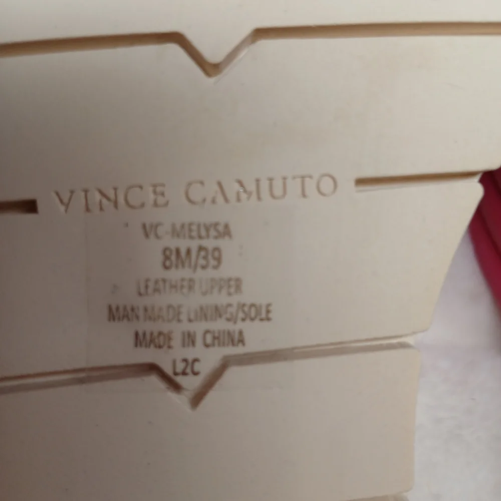 NWOT-Vince Camuto Women’s Pink Leather Slide Sandals Size 8 | - Picture 6 of 9